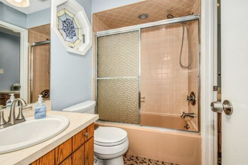 57 Arcadia Dr, Huntington Station NY 11746-6935 exterior