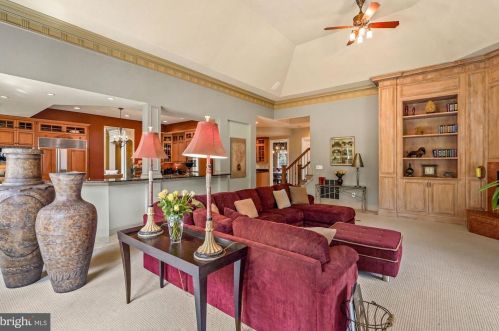 11300 Glen Rd, Rockville MD 20854-1849 exterior