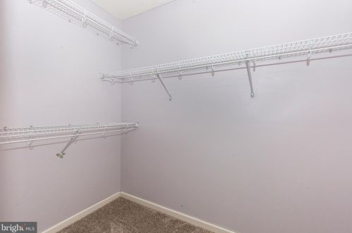 711 Grant Dr, Hanover PA  17331-2079 exterior