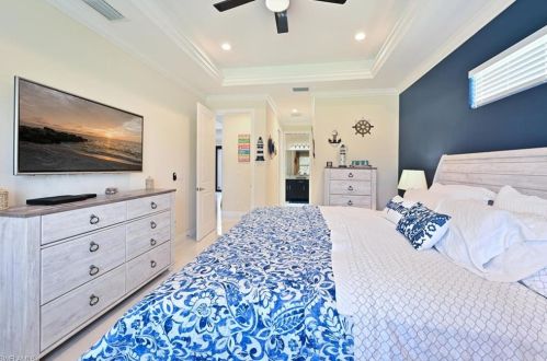 3841 10 Ave, Naples FL 34117-4979 exterior