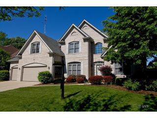 2600 Ginger Woods Dr, Aurora, IL 60502-7419