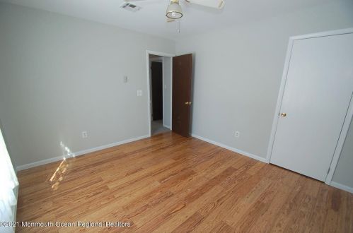 623 Berkeley Ave, Berkeley Township NJ 08721-3703 exterior