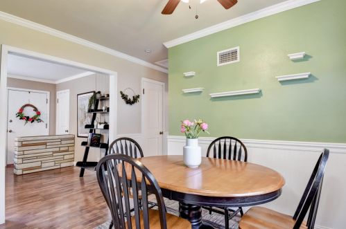 551 116, Milwaukee WI 53226-3610 exterior