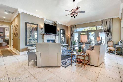 2255 Tropical Trl, Merritt Island FL 32952-4102 exterior