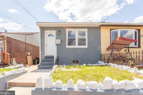 708 Ward St, Chester PA 19013-2136 exterior