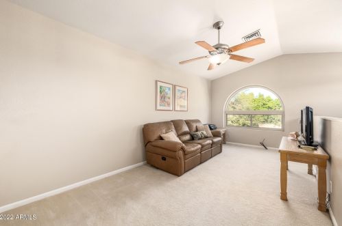 17002 32 Way, Phoenix AZ 85018-3973 exterior