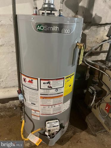 1223 Jackson St, Camden NJ 08104-3525 exterior