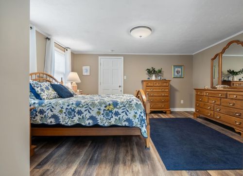 39 Pollard Rd, Plaistow NH 03865-2531 exterior