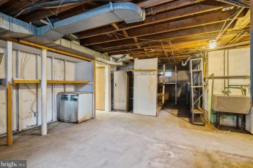 16 Morgan Ave, Riverton NJ 08077-1129 exterior