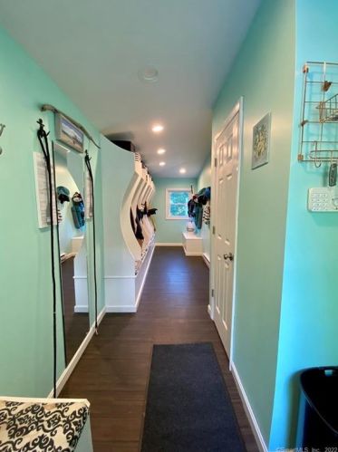 68 Pratt Rd, Killingly CT 06241-1740 exterior