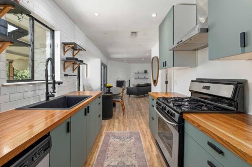 5407 Claymoor Dr, Austin TX 78723-4808 exterior