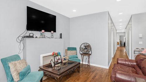 6628 Maryland Ave, Chicago IL  60637-4212 exterior