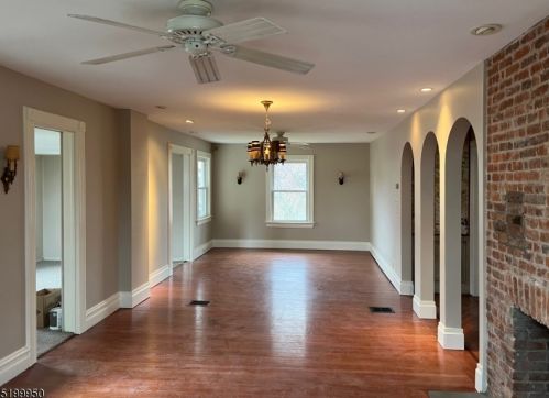 105 Park St, Montclair NJ  07042-3465 exterior