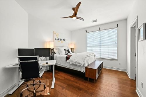 4332 Canoas Dr, Austin TX 78730-1407 exterior