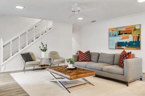 10137 Fieldfare Ct, Dallas TX 75229-6220 exterior