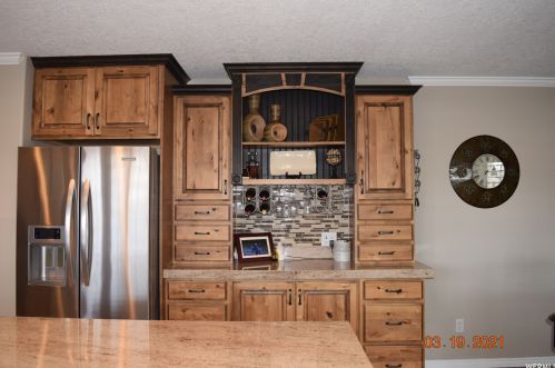 8915 4420, Taylorsville UT 84088-2655 exterior