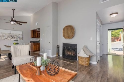 3737 Clayton Rd, Concord, CA 94521-2554