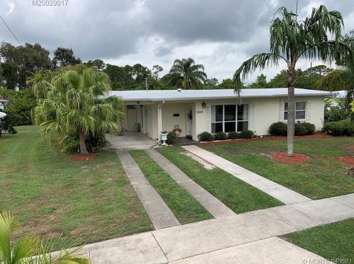 2848 Merritt Ter, Fort Pierce, FL 34952-5704