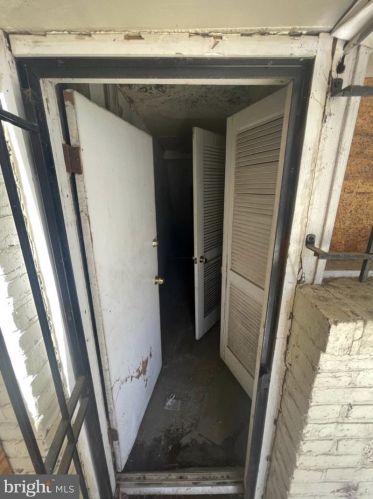 1249 Owen Pl, Washington, DC 20002-2807