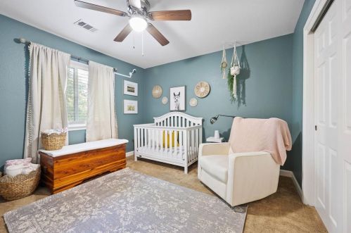 4246 Cyn Gln Cir, Austin TX 78732-2187 exterior