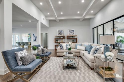 7031 Brookshire Dr, Dallas, TX 75230-4248