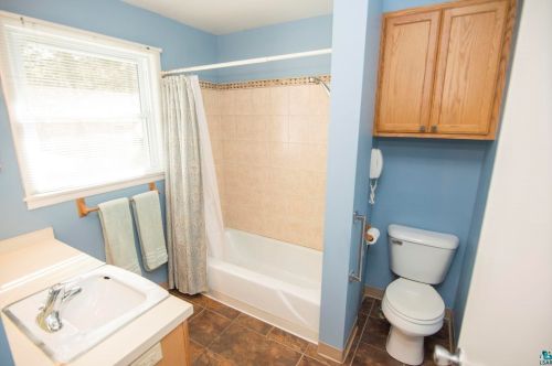 511 81 Ave, Duluth MN exterior