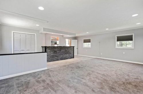 1253 Lakewood Ave, Pittsburgh PA 15229-1729 exterior