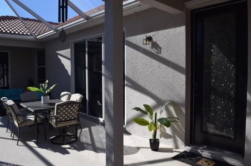 4022 Stow Way, Naples FL exterior