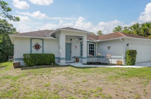 241 18th St, Naples, FL 34117-9464