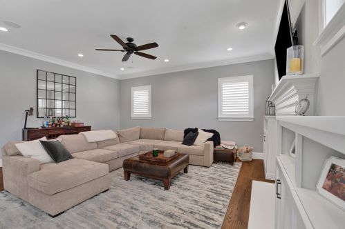 292 Fremont Ave, Elmhurst IL 60126-2200 exterior