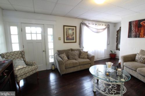 102 Reed Ave, Trenton NJ 08610-6306 exterior