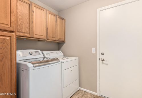 21602 33rd Ln, Phoenix AZ 85051-5942 exterior