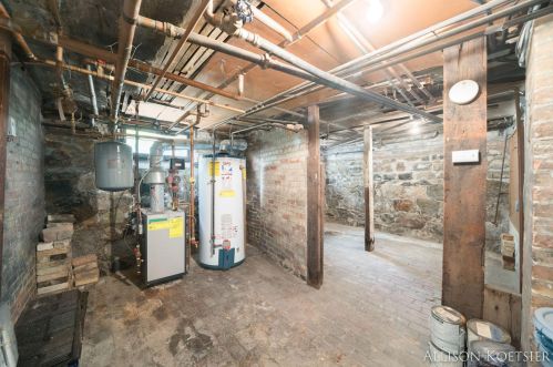 60 College Ave, Grand Rapids MI 49503-1155 exterior