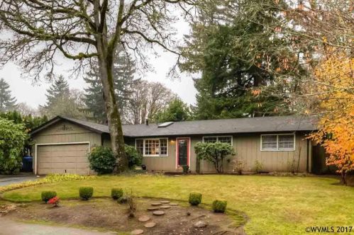 4239 12th St, Salem, OR 97302-1868