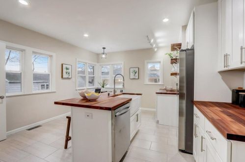 2339 60th St, Milwaukee WI  53219-2129 exterior