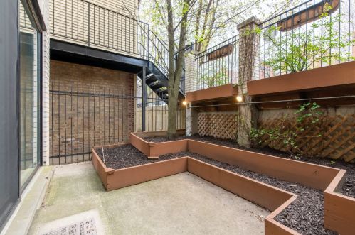 1515 Paulina St, Chicago, IL 60608-1969