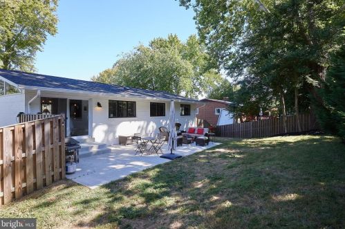 6825 Old Chesterbrook Rd, Mc Lean VA 22101-4408 exterior