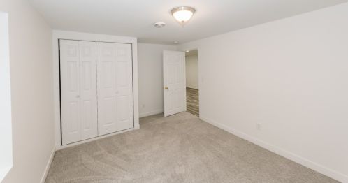 4886 Mohawk Ave, Milwaukee WI  53217-5426 exterior