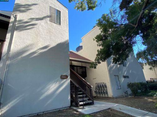 1660 Laguna St, Concord, CA 94520-2974