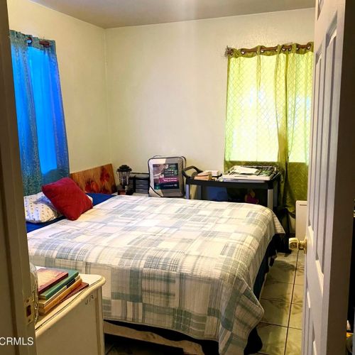 372 H St, Oxnard CA 93030-4824 exterior