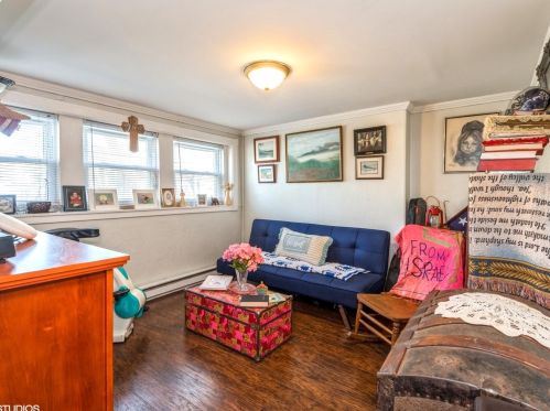 5713 Giddings St, Chicago IL 60630-3106 exterior