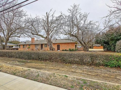 5959 Elderwood Dr, Dallas TX 75230-3452 exterior