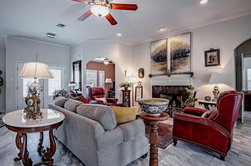 110 18 St, Huntsville TX 77340-4370 exterior