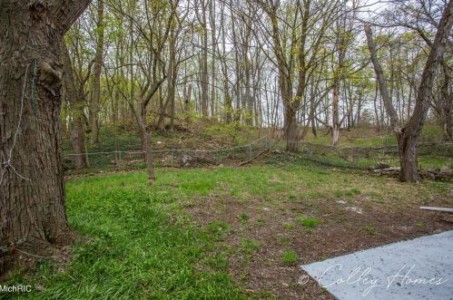 1443 Alamo Ave, Kalamazoo MI  49006-2215 exterior