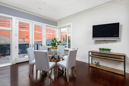 3635 Janssen Ave, Chicago IL 60613-3707 exterior