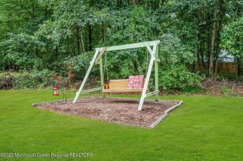 330 Chandler Rd, Jackson Twp NJ 08527-4322 exterior