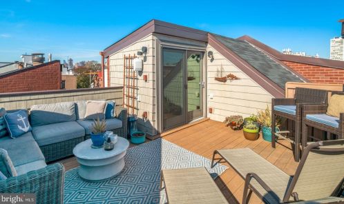 702 2nd St, Philadelphia PA  19147-3008 exterior