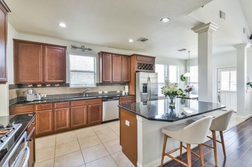 7007 Dewberryshores Ln, Humble TX 77396-4352 exterior