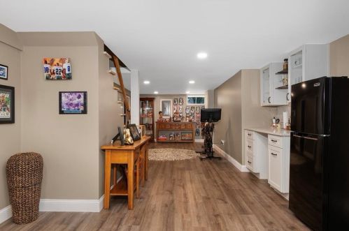 20 Chandler St, Providence RI 02911-2225 exterior