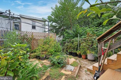 4817 Fairmount Ave, Philadelphia PA 19123-1901 exterior